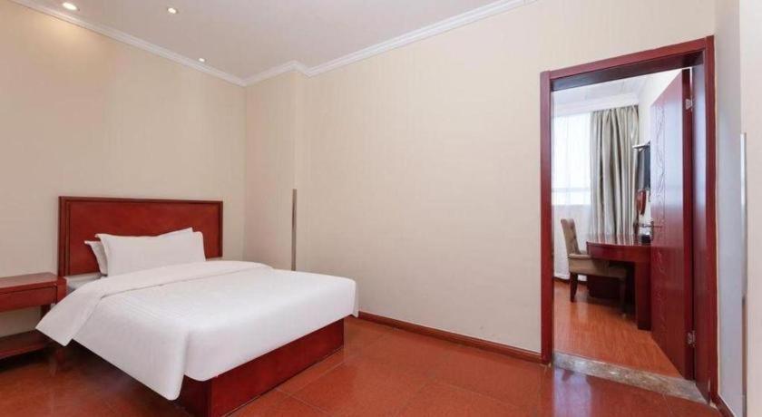 Greentree Inn Suzhou Railway Station North Square Haobainian Wedding Dress City Express Hotel Suzhou (Jiangsu) Exterior foto